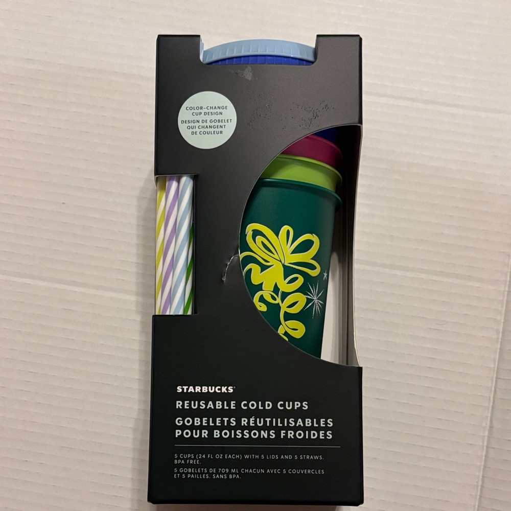 Starbucks Reusable Cold Cups with Lids and Straws - 4 of each Christmas them